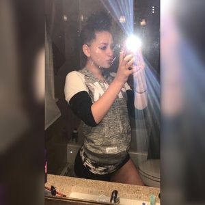 Meet your Posher, Monique